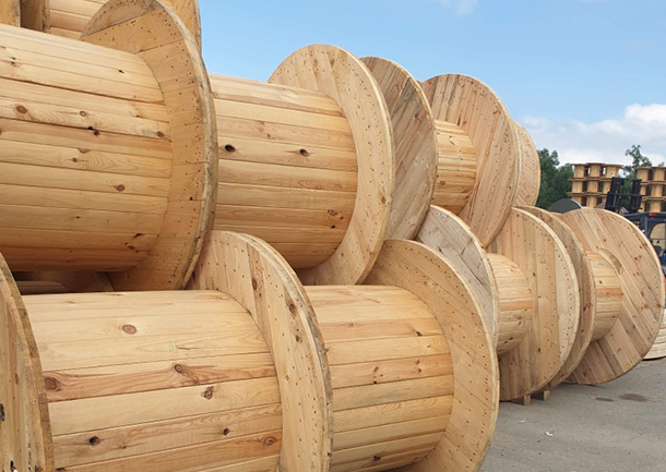 wooden cable reels